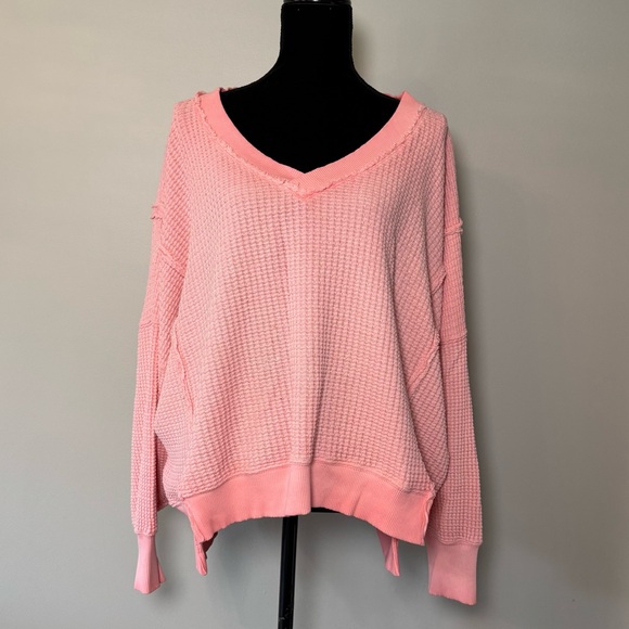 American Eagle Outfitters Tops - American Eagle Oversized Long Sleeve Waffle Shirt Women’s Medium Light Pink